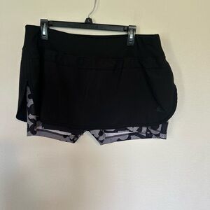 Adidas Woven Training Short Skort Womens XL Black Athletic Stretch
Activewear